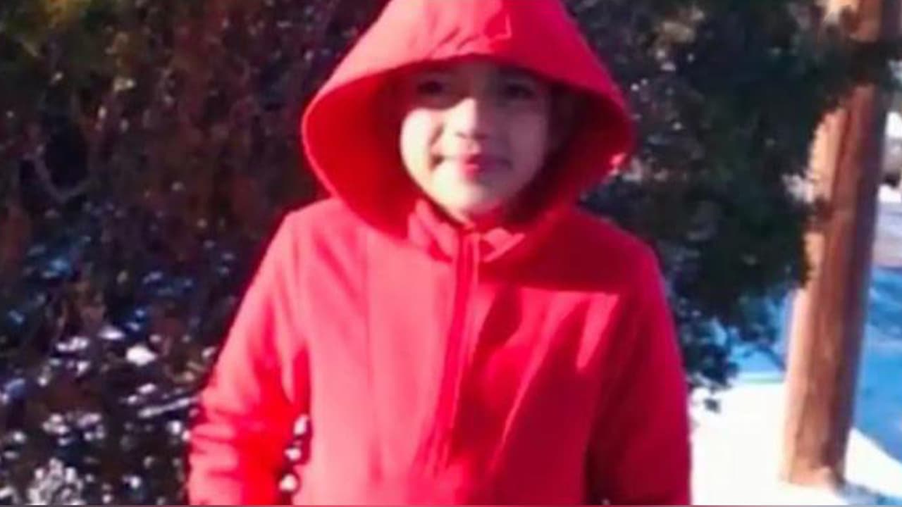 Familia del niño hispano muerto en la ola de frío asegura que su abogado demandó a compañías eléctricas sin avisarles