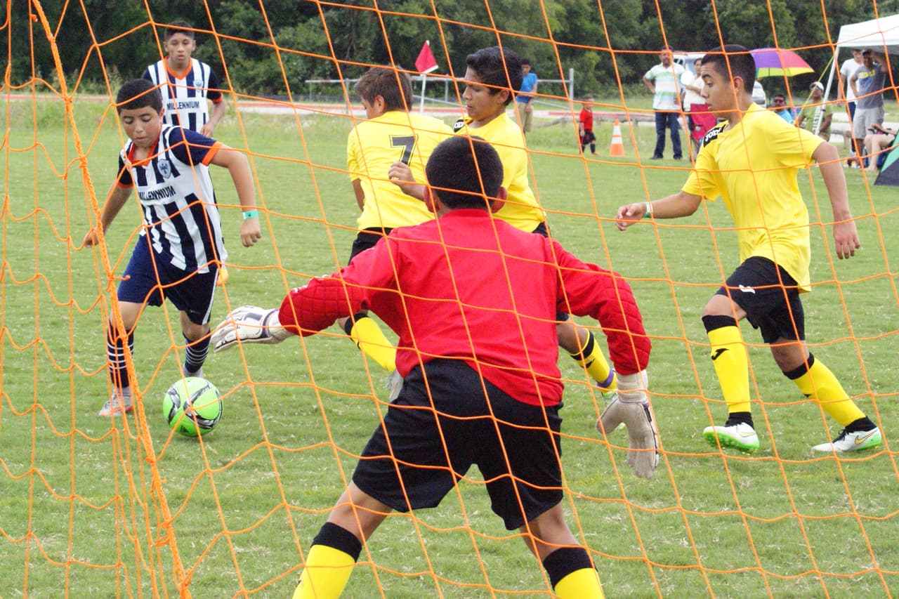 Diversión, comida y mucho futbol, mira lo que ocurrió en Copa Univision Austin.