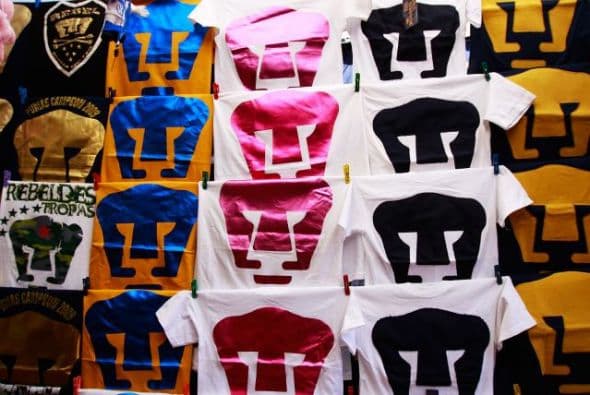 La celebración del 5 de Mayo da para todo, y eso aplica a la vestimenta. Algunos muy tradicionales, otros no tanto, pero lo que cuenta es el color y sabor de nuestras raíces ¿No lo crees? ¿Cinco de Mayo no es un día festivo?, la respuesta aquí