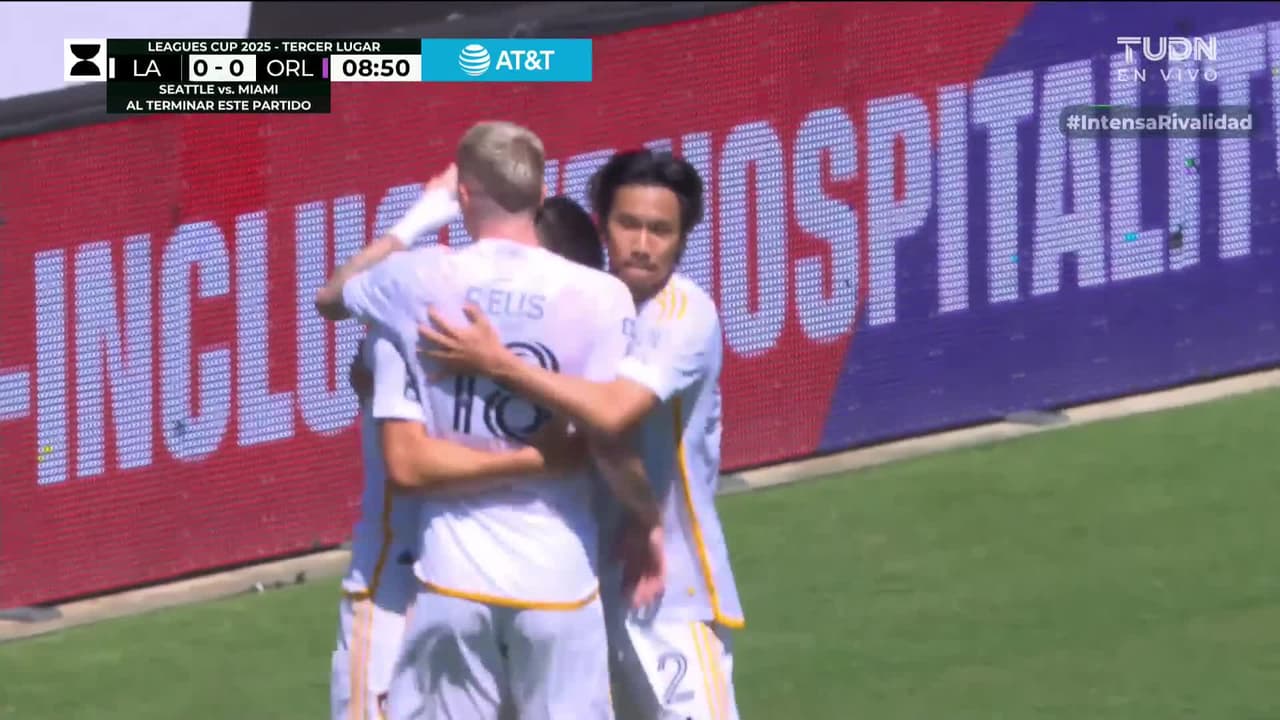 ¡Golazo de Galaxy! Reus aparece por sorpresa y define en el área