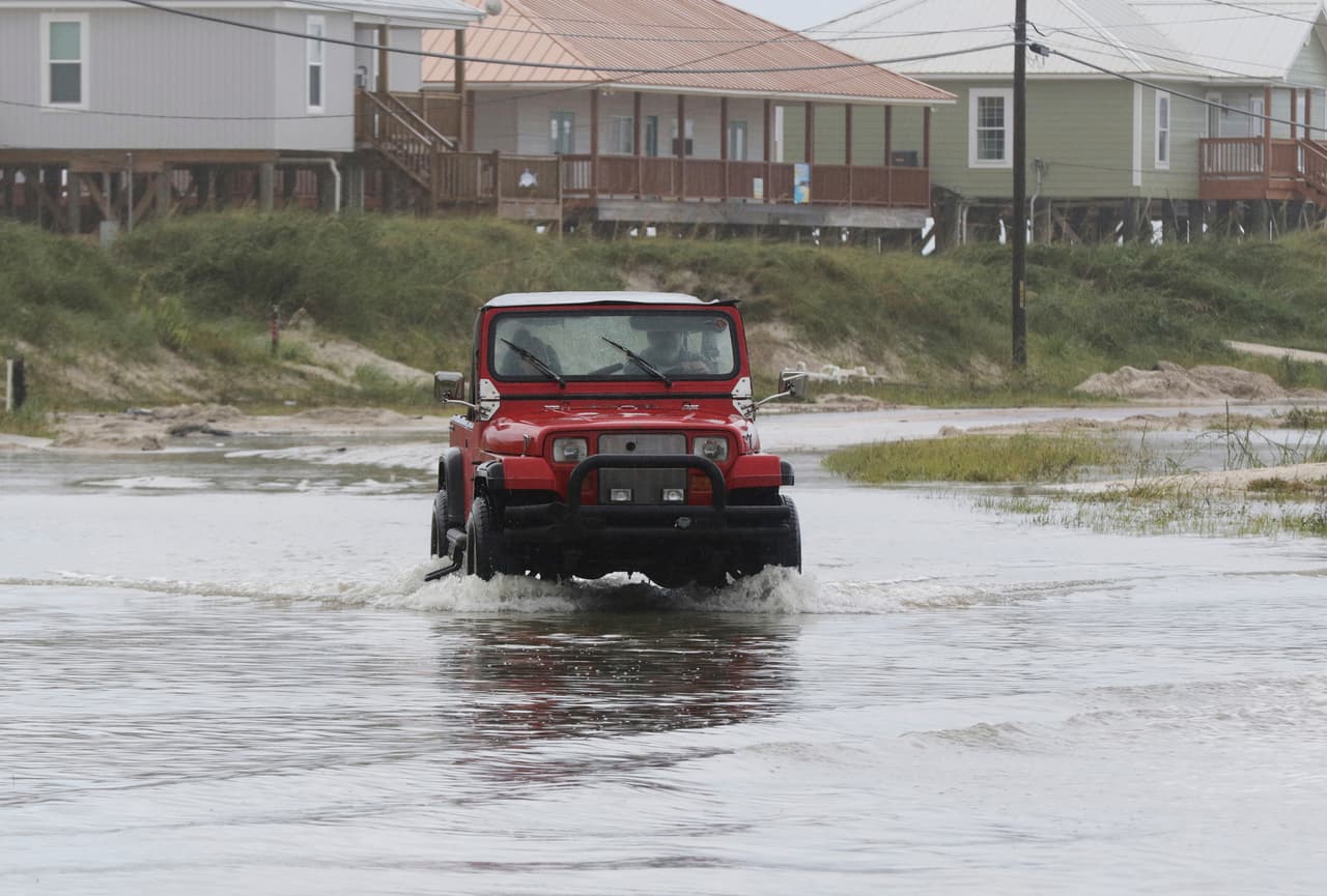 Se registraron inundaciones en las carreteras de Dauphin Island, Alabama (en la fotografía) y en Jackson, Mississippi. También hubo algunos árboles derribados, según informes de medios locales citados por la agencia Reuters.