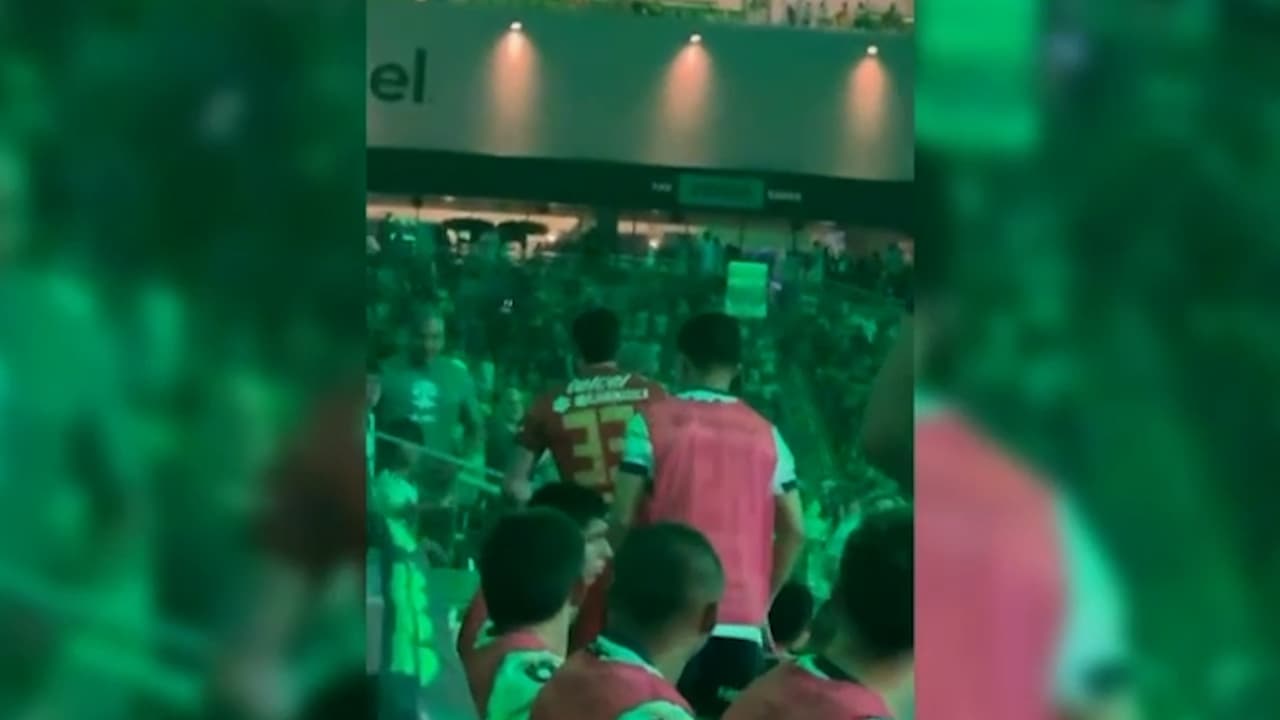 Gil Alcalá se 'calienta' con aficionados de Austin FC