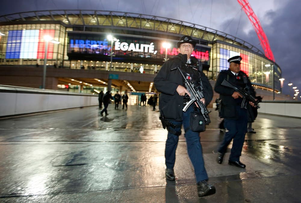 Francia busca a un segundo fugitivo de los ataques en París