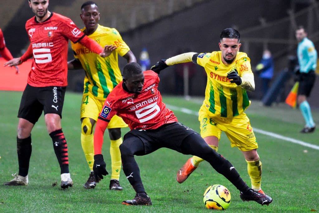 El gol no llegó al duelo entre Nantes y Rennes. Nantes busca salir de zona de descenso, mientras que Rennes compite por los primeros lugares.