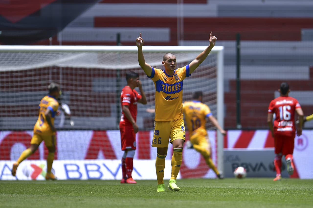 Los Diablos de Toluca vencen a los Tigres de la UANL tres goles a dos; los universitarios registran su primera derrota en el torneo Guard1anes 2020. Gignac fue autor de los dos goles, mientras que Canelo y Triverio le dan la victoria a Toluca.