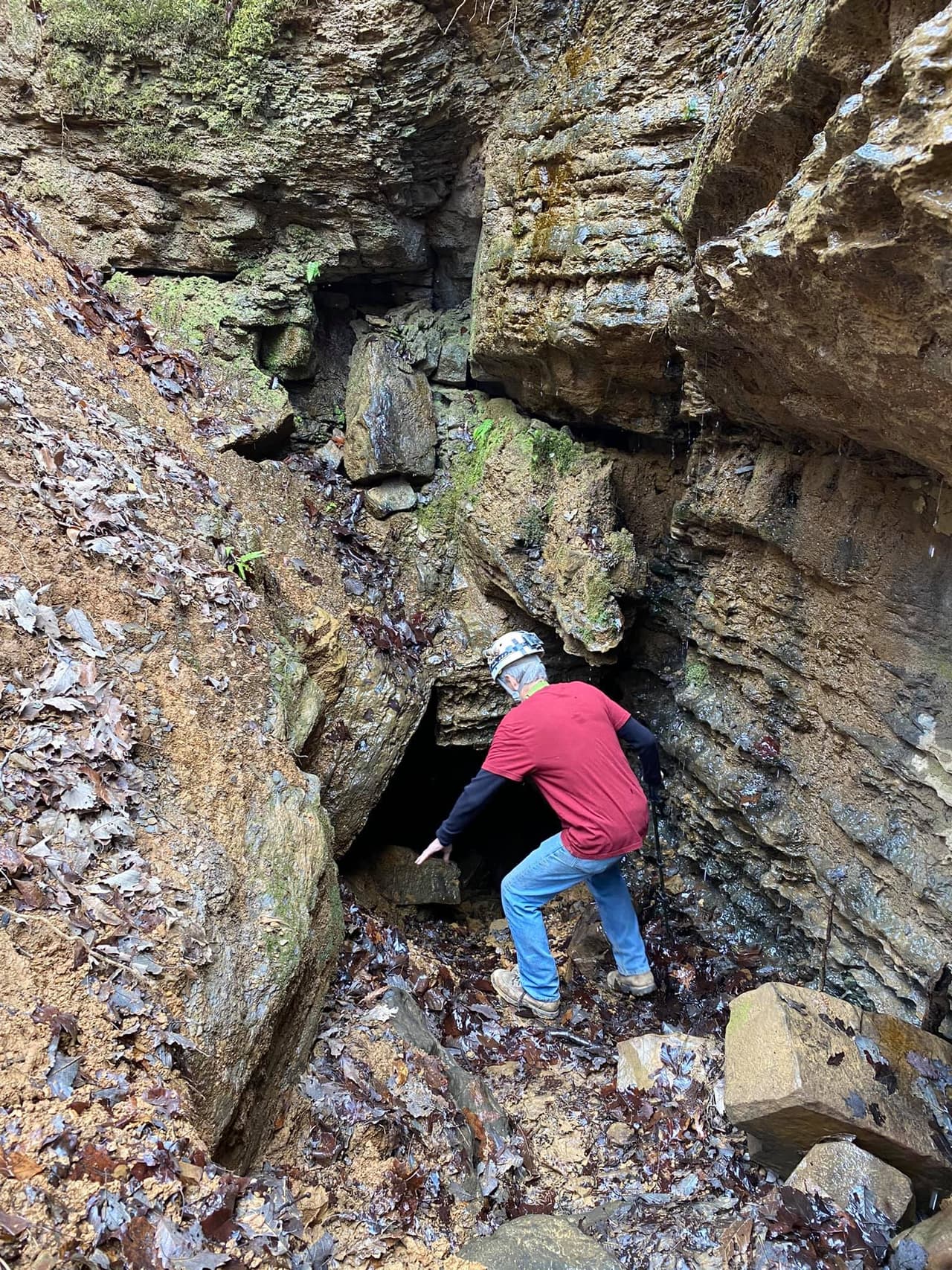 <b>Número 10: Condado de Walker</b>. Entre sus atractivos destaca la la duodécima cueva más profunda del país, que cuenta con hay una enorme caída que se extiende 1,063 pies hacia el interior de la tierra. La cueva de Ellison es justo lo que necesitas en el verano si lo tuyo es la aventura.