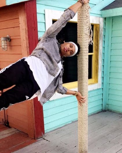 Saber lo que quiere y perseverar en ello lo hace un candidato perfecto para ser lider en una banda.