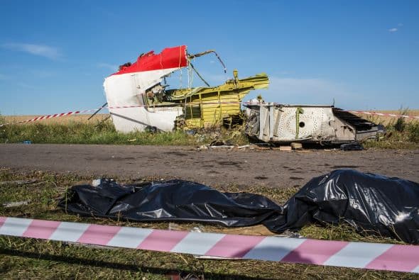 25- Malaysia Airlines suma con las catástrofes de este año 671 muertos en total.