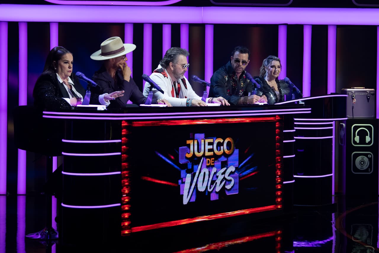 La porra de los 'Consagrados' a Mijares sonó más bien a una petición: "no la ca..., no la ca..., no la ca...", dijeron Alicia Villarreal, Isabel Lascurain, Erik Rubín y Eduardo Capetillo. Esto para evitar que a su compañero se le olvidara de nuevo la letra de la canción a interpretar, como le sucedió en las galas 1 y 2.