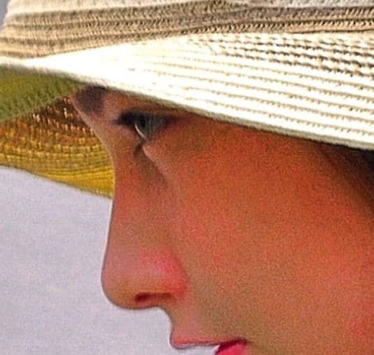 De Alexa sabemos muy poco, pues el actor es celoso en cuanto a los detalles de la vida de su hija de 25 años. "Uno de mis grandes amores y orgullos... Alexa Ligarde Aviles", publicó Sebastián en su cuenta de Instagram al lado de esta foto.