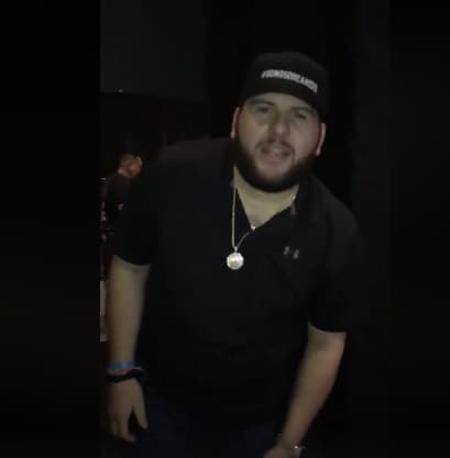 Hasta 'El Fantasma' estará presente en el evento. Aquí emocionado mientras enviaba un mensaje a sus fans para que no se pierdan de su actuación de esta noche.