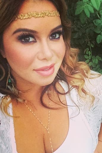 Para la joven la muerte de su madre fue desastrosa, y con los ataques que ha recibido, este dolor ha empeorado.