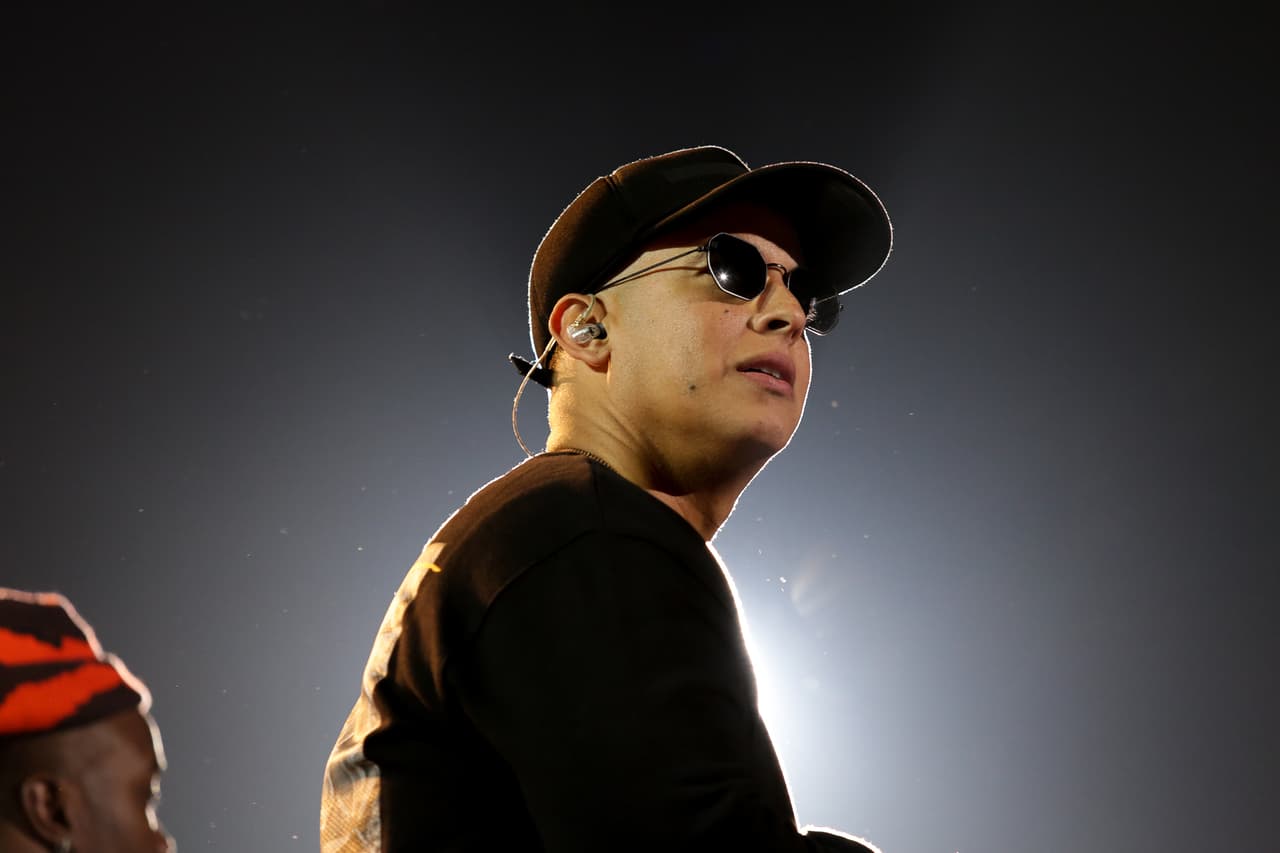 Daddy Yankee también se presentó a revisar cada detalle de su presentación en Premio Lo Nuestro.
<br>