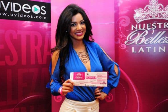 María Elena Anaya es una mexicana que disfruta del mundo del entretenimiento. Le gusta actuar, conducir e imitar. Se considera una chica humilde, de buenos sentimentos y con una personalidad muy definida.