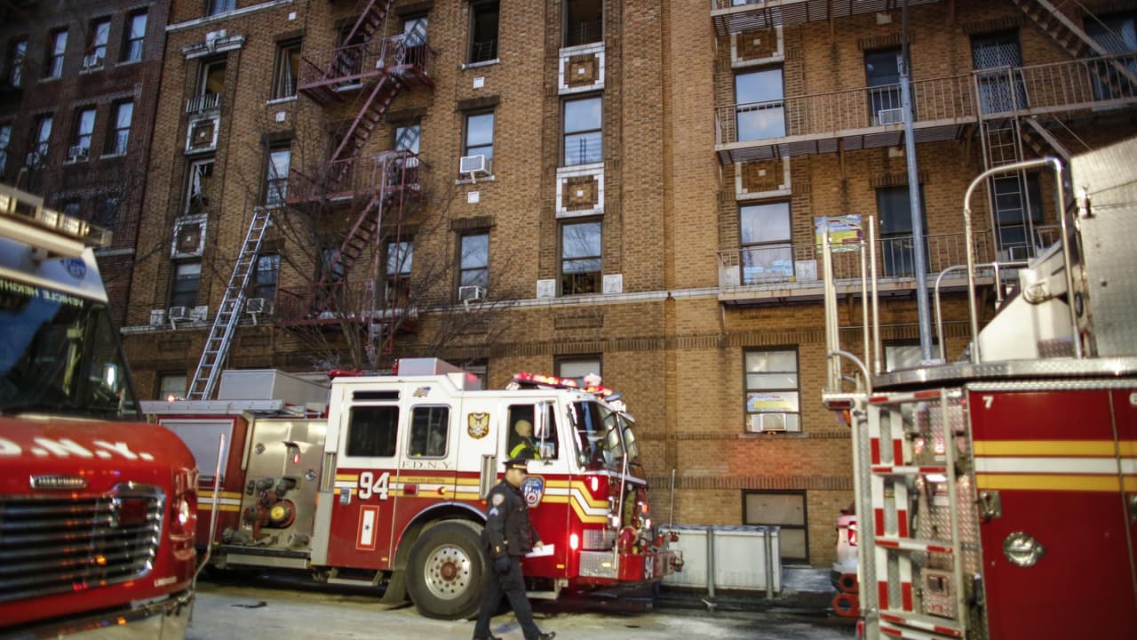 Lista de recursos disponibles para las víctimas del mortal incendio en el Bronx