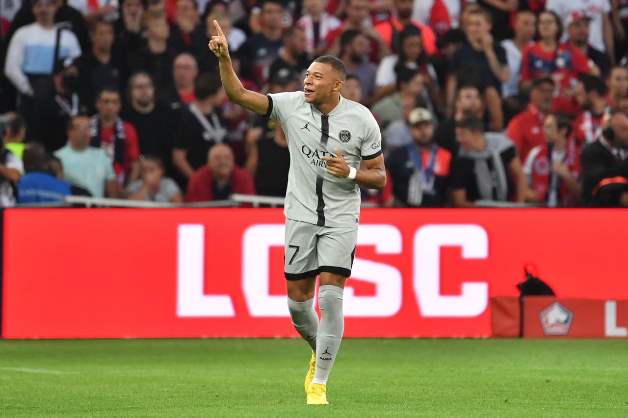 París Saint Germain se dio un festín de goles como vistante ante Lille y se afianzó como líder de la Ligue 1.