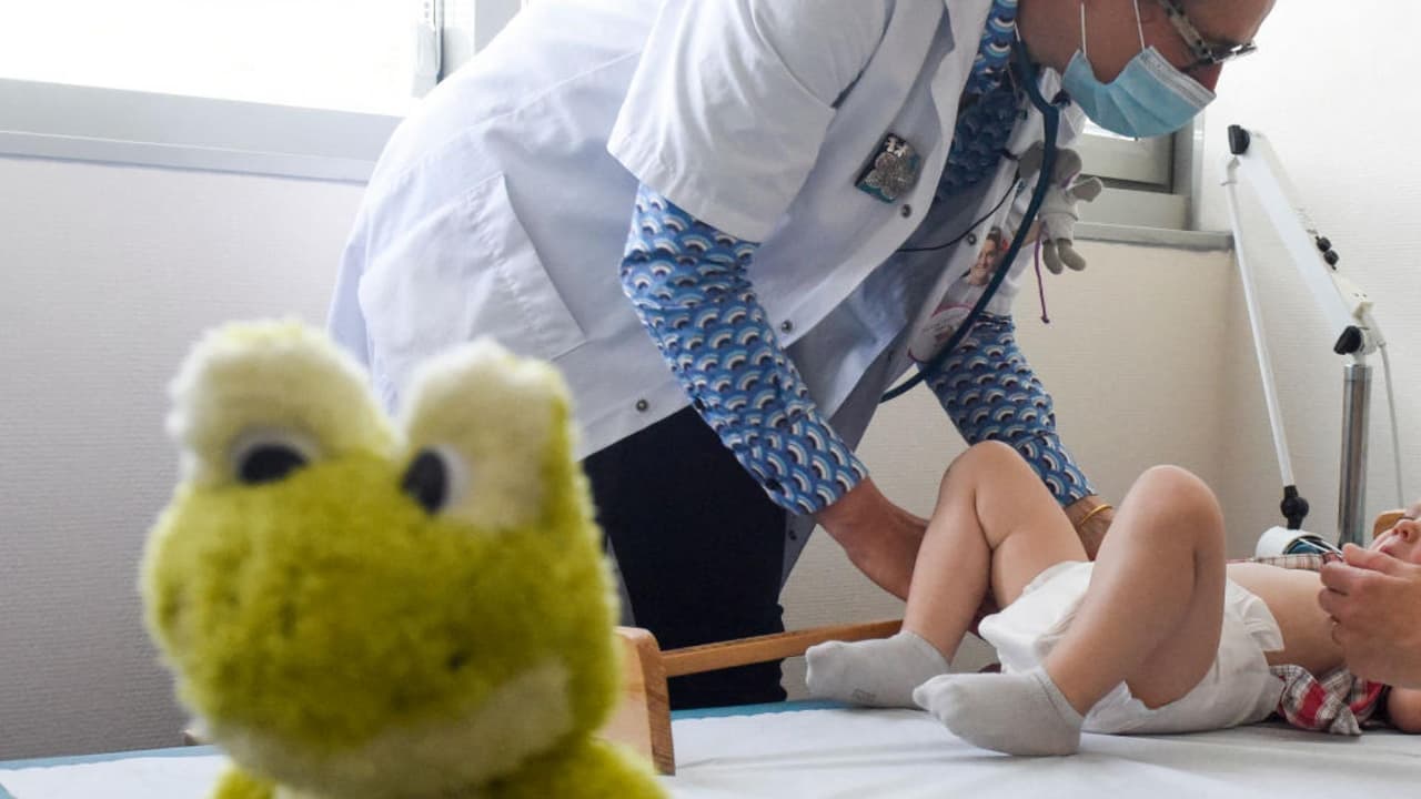 Muere el primer niño por rara hepatitis aguda que apareció en EEUU y otros 10 países