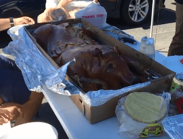 Mientras que en el fútbol americano las hamburguesas y hotdogs son el platillo central, en el soccer los tacos son una tradición.