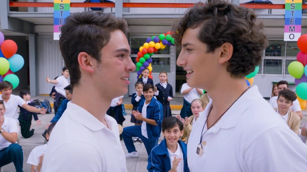 Seguro de quién era y de lo que sentía, Aris preparó una fiesta en la escuela y le pidió a Temo que fuera su novio.