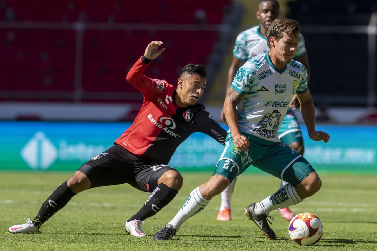 Atlas no pudo domar al León que sigue en franca mejoría en el Guardianes 2021.