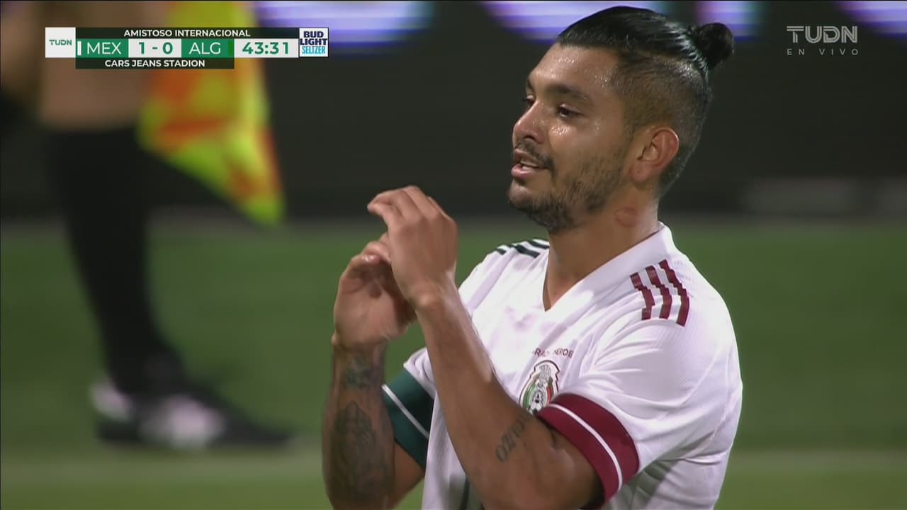 ¿No sabe definir? Gol bombeado del ‘Tecatito’ para el 1-0