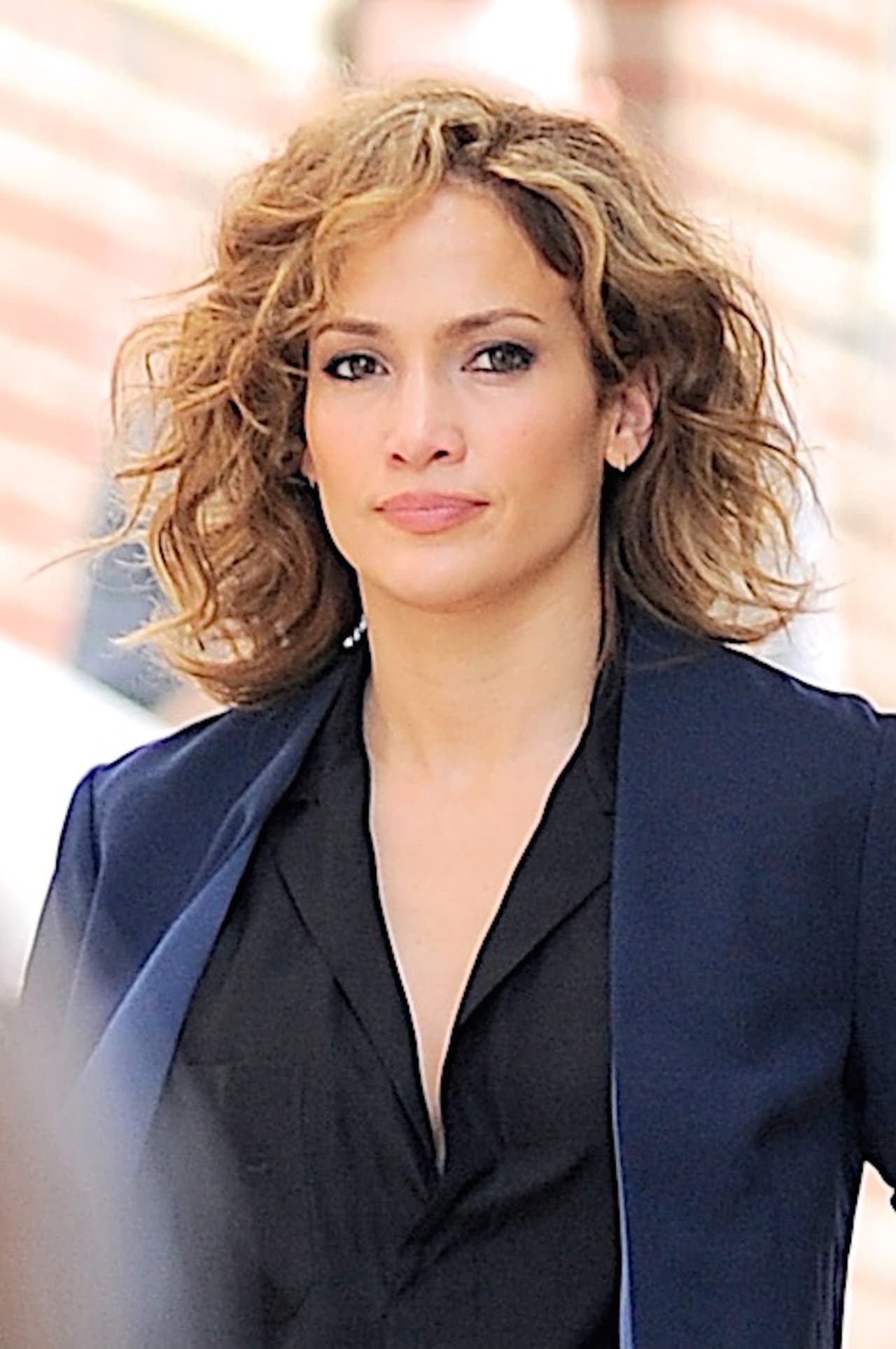 Jenni no para de dar sorpresas, por esta razón sus fans no dejan de seguirle la pista.