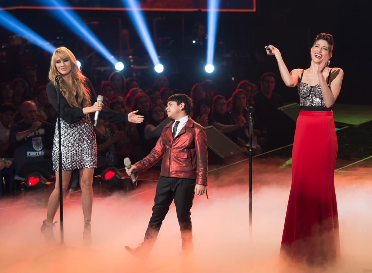 Los Moro, Cervantes, García y Barraza llegaron a la semifinal, en la cual hubo tremenda pelea entre Cristian y Noel, debido a una decisión del capitán, que le costó la eliminación de su equipo. Disfruta foto a foto todo lo que pasó en el show.