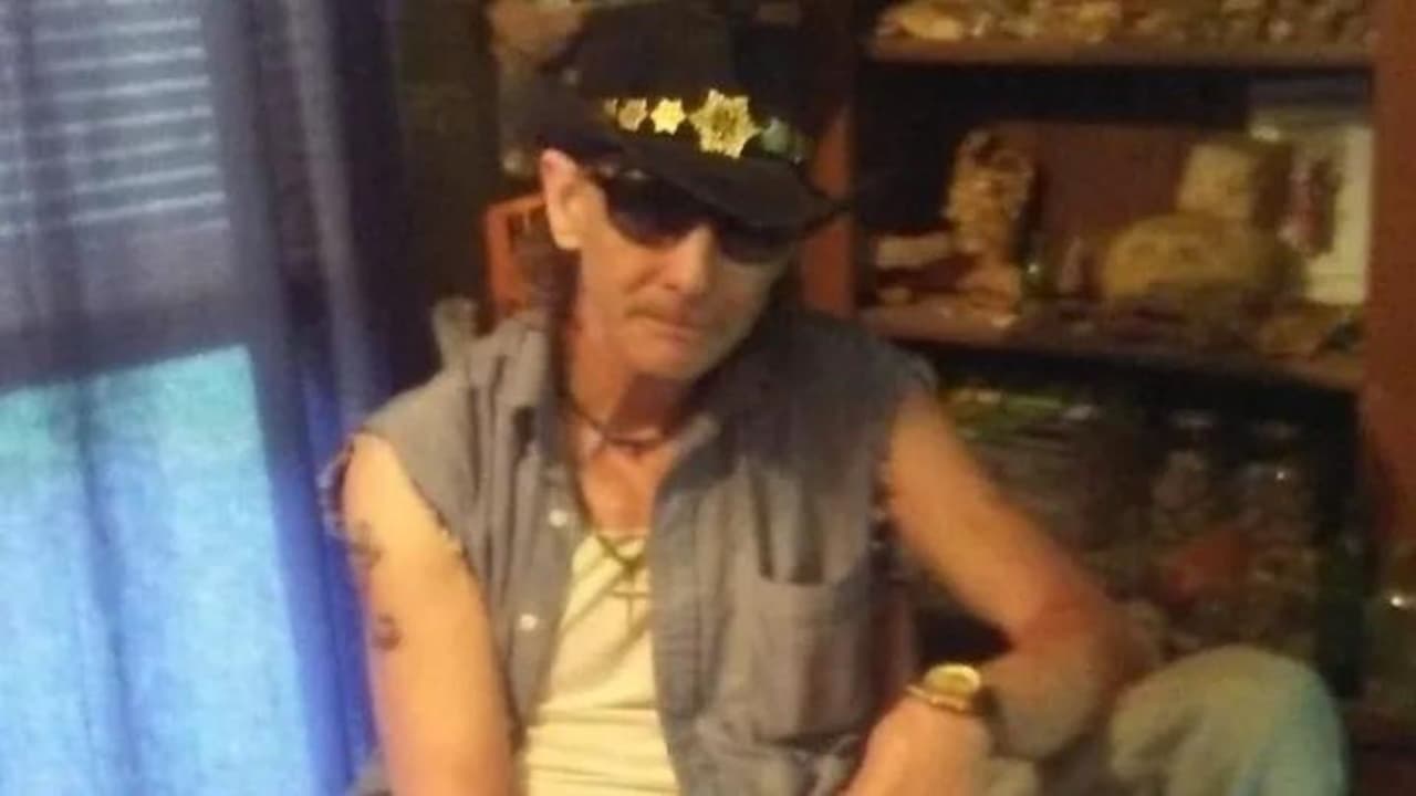 <h2 class="cms-H2-H2">Una casa arrasada por las inundaciones</h2>
<br>
<h3 class="cms-H3-H3">Carolina del Norte</h3>
<br>
<br>Michael Matheson falleció el 27 de septiembre de 2024 en Hendersonville, Carolina del Norte, cuando el huracán Helene arrasó su hogar con inundaciones. Otros dos residentes también murieron.
<br>
<br>En los últimos días la familia ha solicitado apoyo para los gastos funerarios.