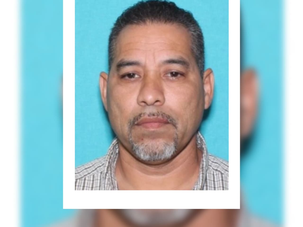 Steve Lopez es un hispano que nació el 11 de enero de 1966. Por el momento, no se han hecho públicas sus acusaciones. La última vez que fue visto estaba en Abilene. La recompensa para cualquier persona que conduzca a su arresto es de hasta 3,000 dólares.