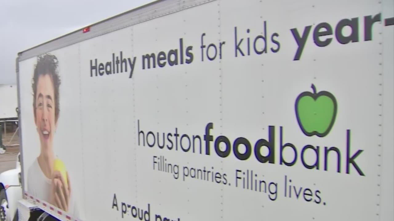 Goya dona miles de libras de comida al Banco de Alimentos de Houston