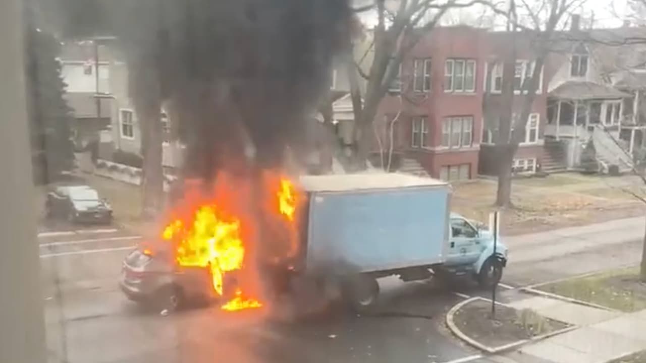 Presuntos ladrones protagonizan choque al norte de Chicago; La Policía reporta 4 detenidos