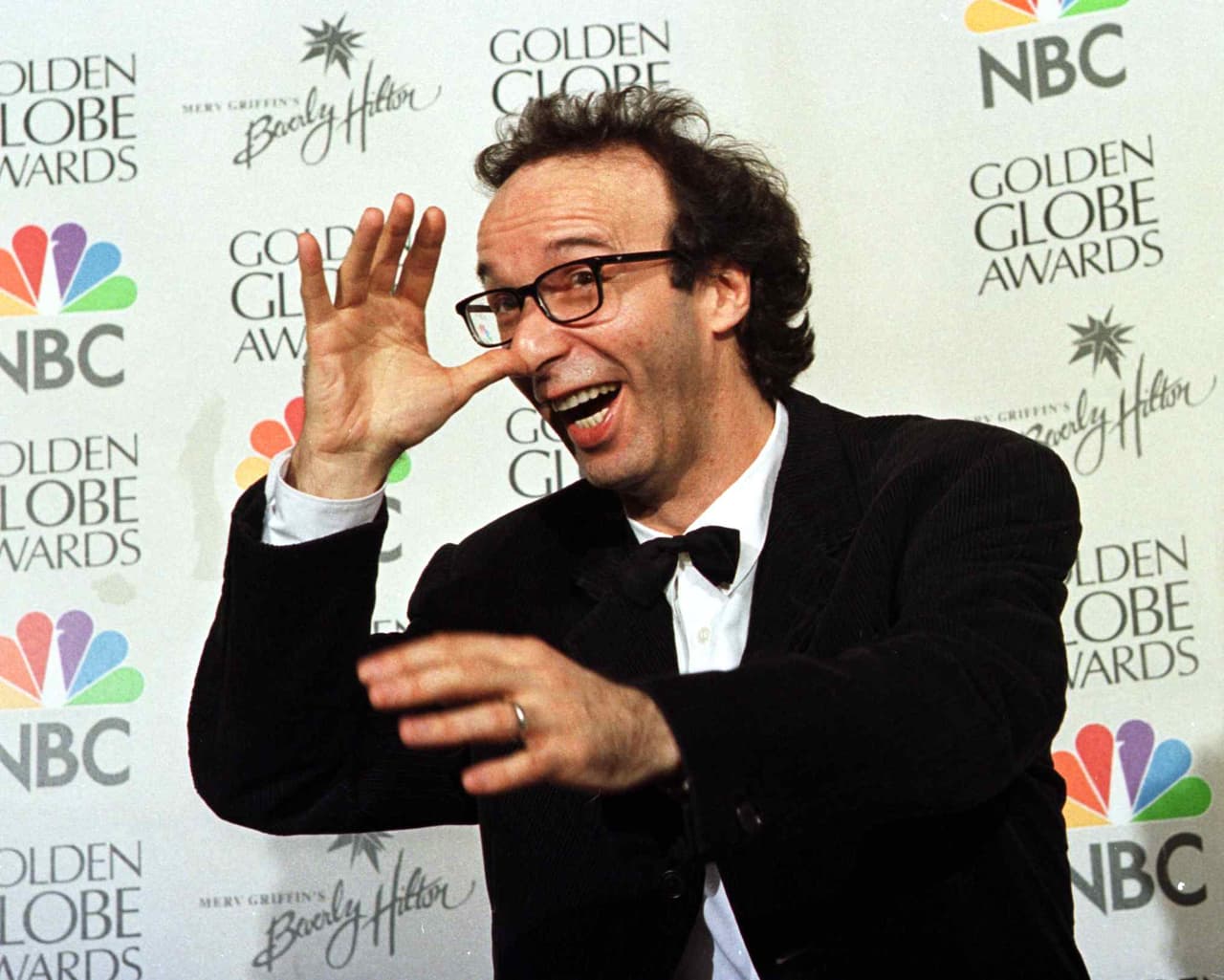 Roberto Beningni en La vida es bella Ganó tres premios Óscar y el Gran Premio Especial del Jurado del Festival de Cannes y cientos de lágrimas de los espectadores que fueron testigos del amor que un padre siente hacia su hijo. La historia es la combinación perfecta entre comedia y drama.