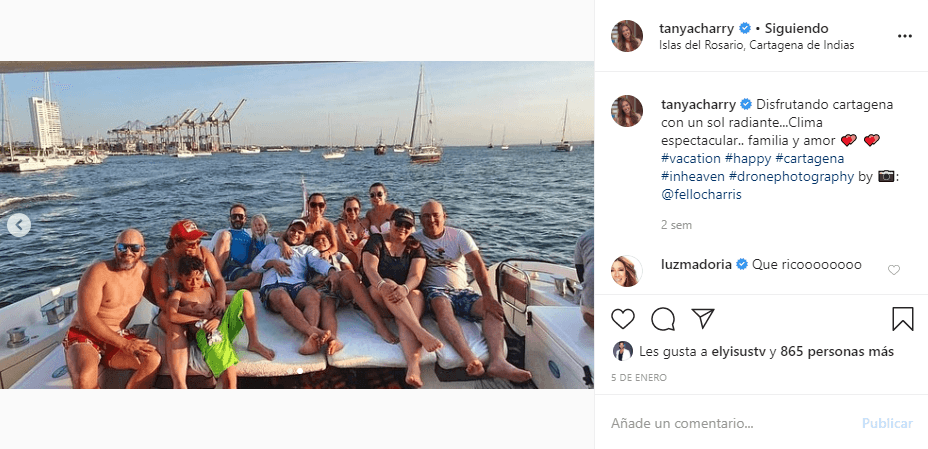 “Disfrutando Cartagena con un sol radiante, clima espectacular, familia y amor”, escribió en esta publicación.