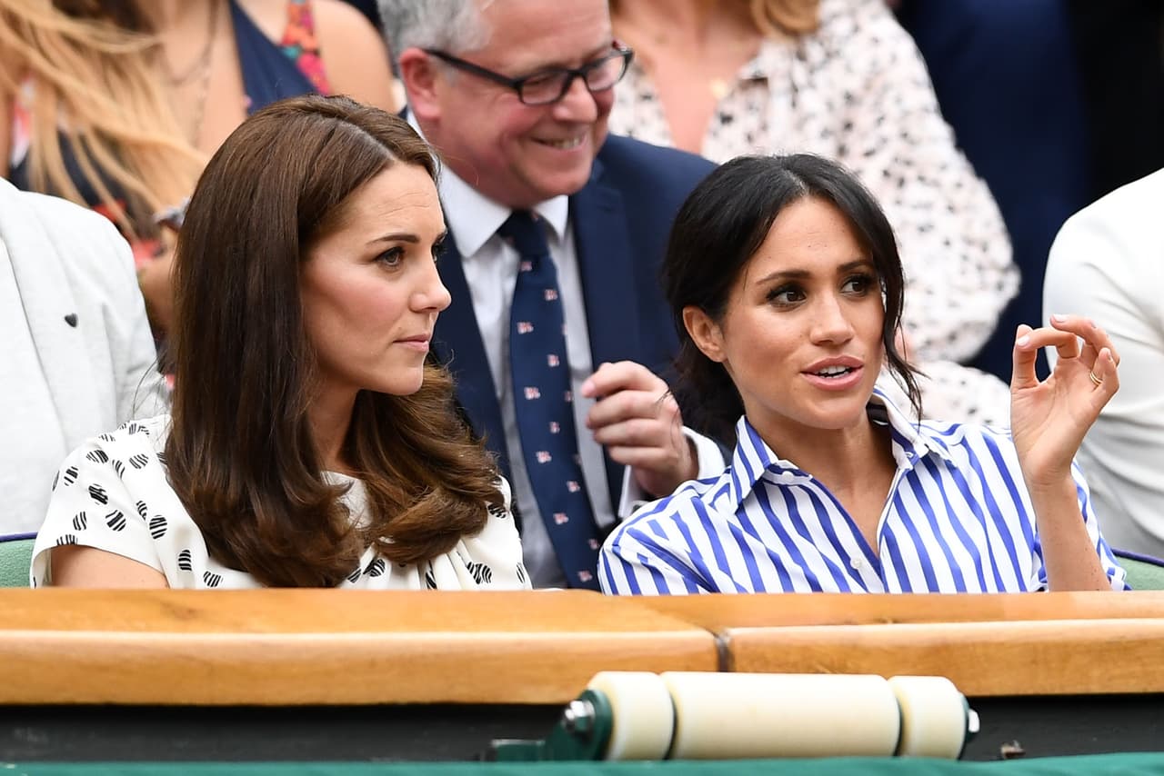 Ambas duquesas se mostraron sonrientes, hablando mucho entre sí y con un aire de complicidad.