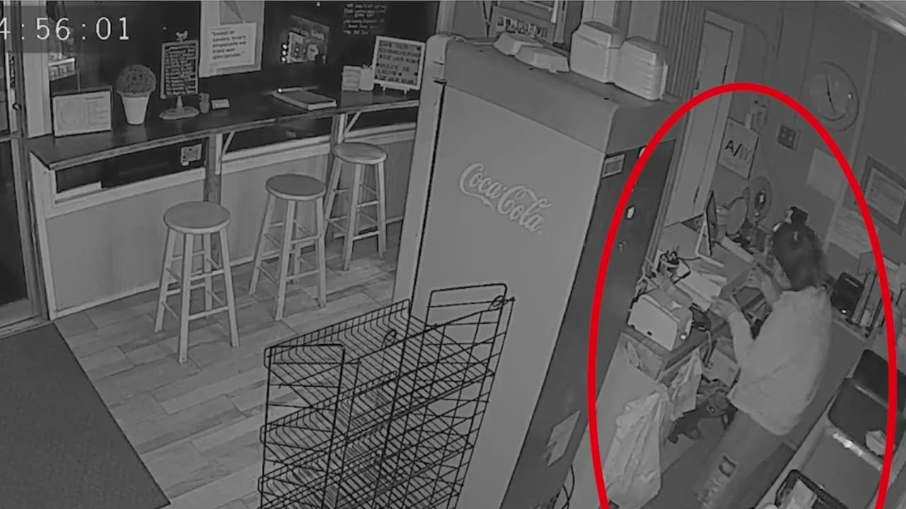 Dueños de un restaurante de empanadas en San Antonio denuncian varios robos