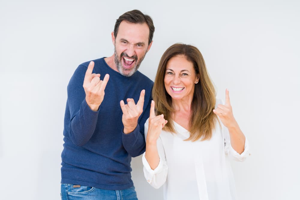 Y es que puede ser que ambos Aries sean quien quiera controlar la relación, quien quiera decir qué hacer, a dónde ir, o sea, tomar las riendas todo el tiempo. Esta constante lucha de poder puede ocasionar muchas peleas, pero también un reto que ya verán si pueden superar. Pero, ¿vale la pena? Solo ustedes sabrán.