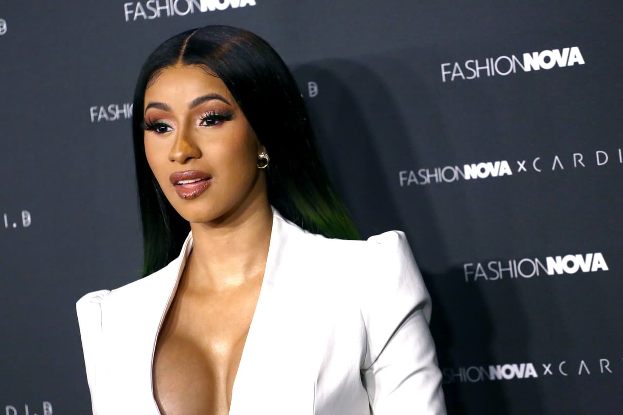 Cardi B cubre gastos funebres de las víctimas del incendio de El Bronx