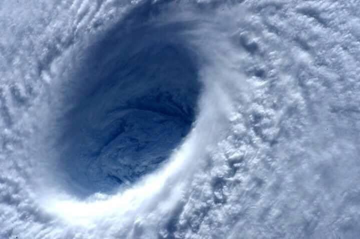 El imponente ojo del huracán Patricia en una imagen de la NASA.