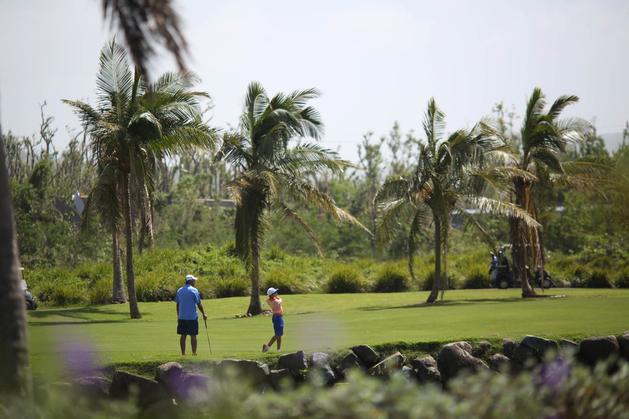 A pesar de que la isla apenas comienza a recuperarse, algunos jugadores utilizan las instalaciones del hotel Gran Meliá Puerto Rico Golf Club, en Río Grande, en la zona noreste de la isla.