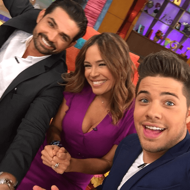 Selfie de lunes con un invitado de lujo: Ferdinando Valencia. (10 de agosto)