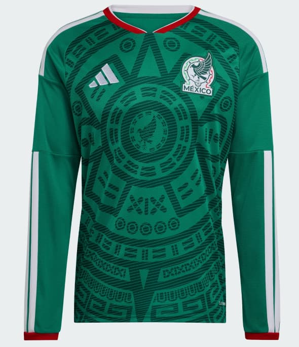 De acuerdo con Adidas, la playera “combina una estética moderna y progresiva” y el diseño “representa un estilo de juego libre y nuevas perspectivas sobre el futbol con el objetivo de conectar a todas las generaciones de aficionados”.
<br>Aquí la vemos en su versión en manga larga.