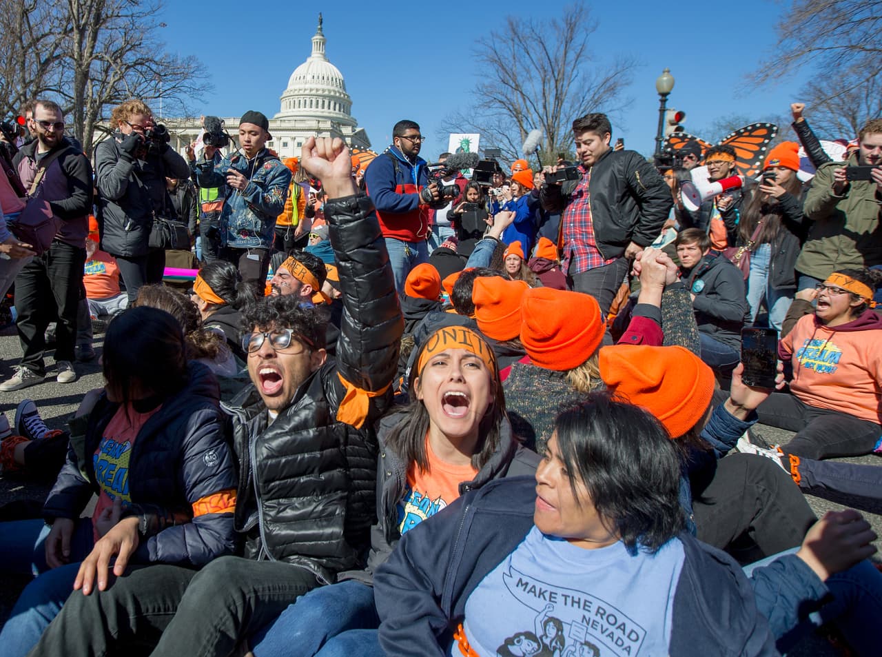 Miedo, pobreza y falta de información afectan el proceso de renovación de DACA