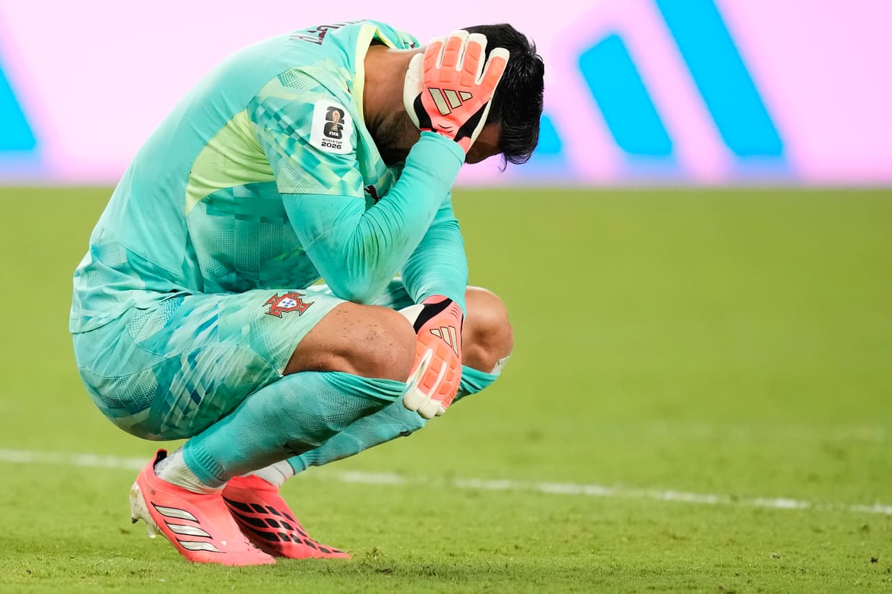 Así finaliza el partido, después de un gol anotado por Colombia que fue anulado por estar fuera de lugar, Diogo Costa finaliza el partido con un visible cansancio. Ante el empate a ceros, Colombia ostentará el primer lugar del grupo K, Portugal el segundo y la República Democrática del Congo el tercero.