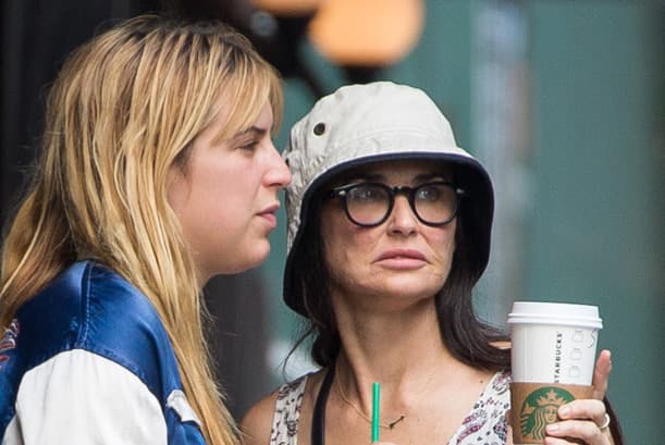 Hace un par de días se dio a conocer la terrible noticia de que encontraron muerto a un hombre en la piscina de la mansión de Demi Moore.