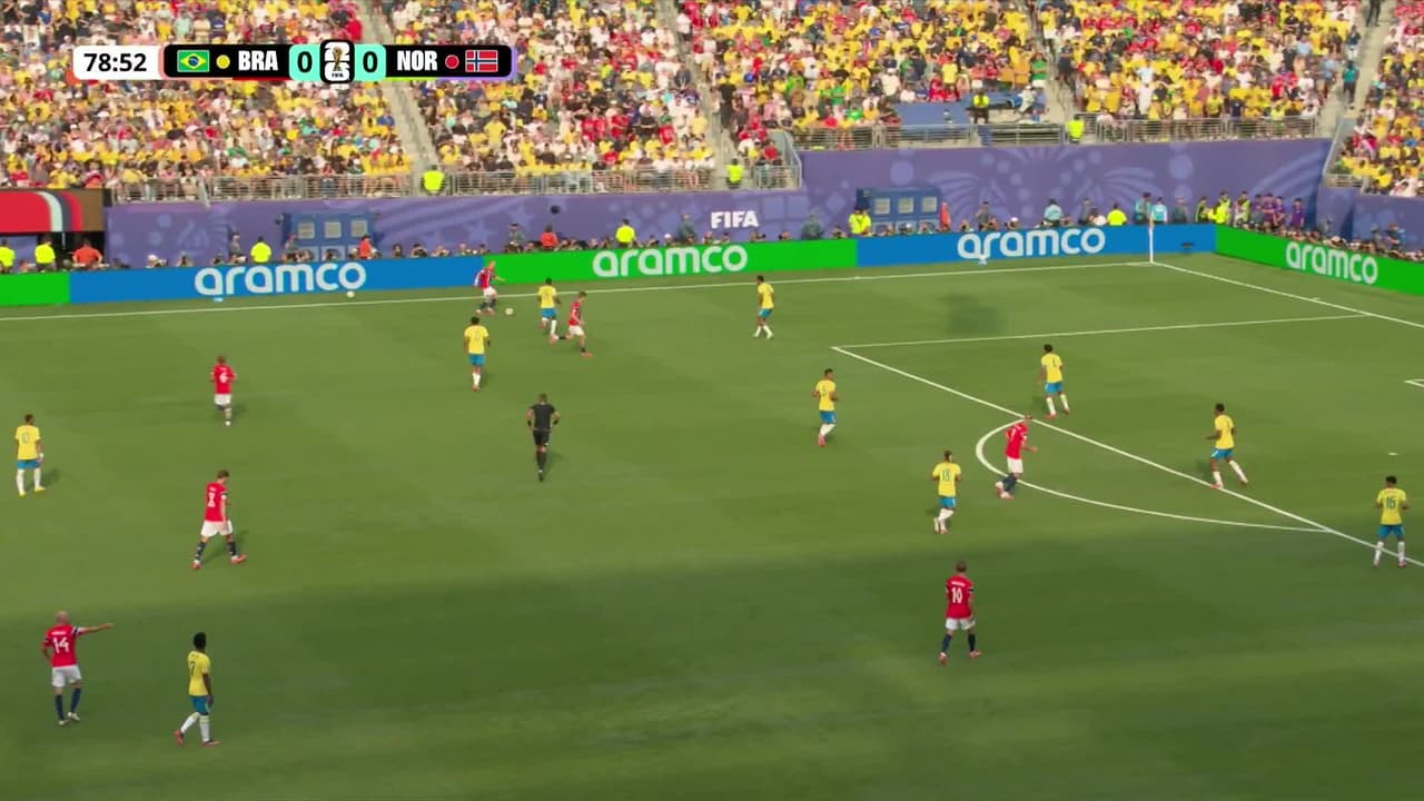 ¡GOL!  anota para Noruega. Erling Haaland