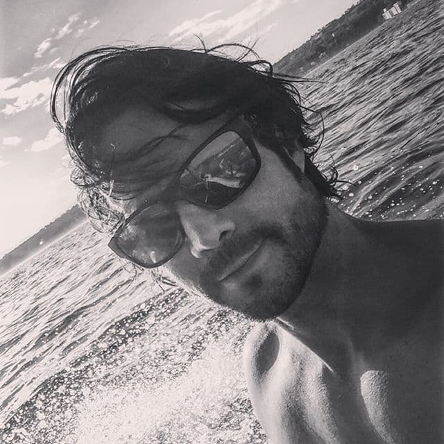 ¿O ese cuerpazo que se carga? ¿Difícil decidirse verdad?