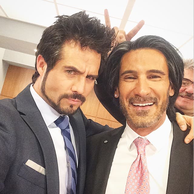 ¿A ti? ¿Qué es lo que más te gusta de José Ron?