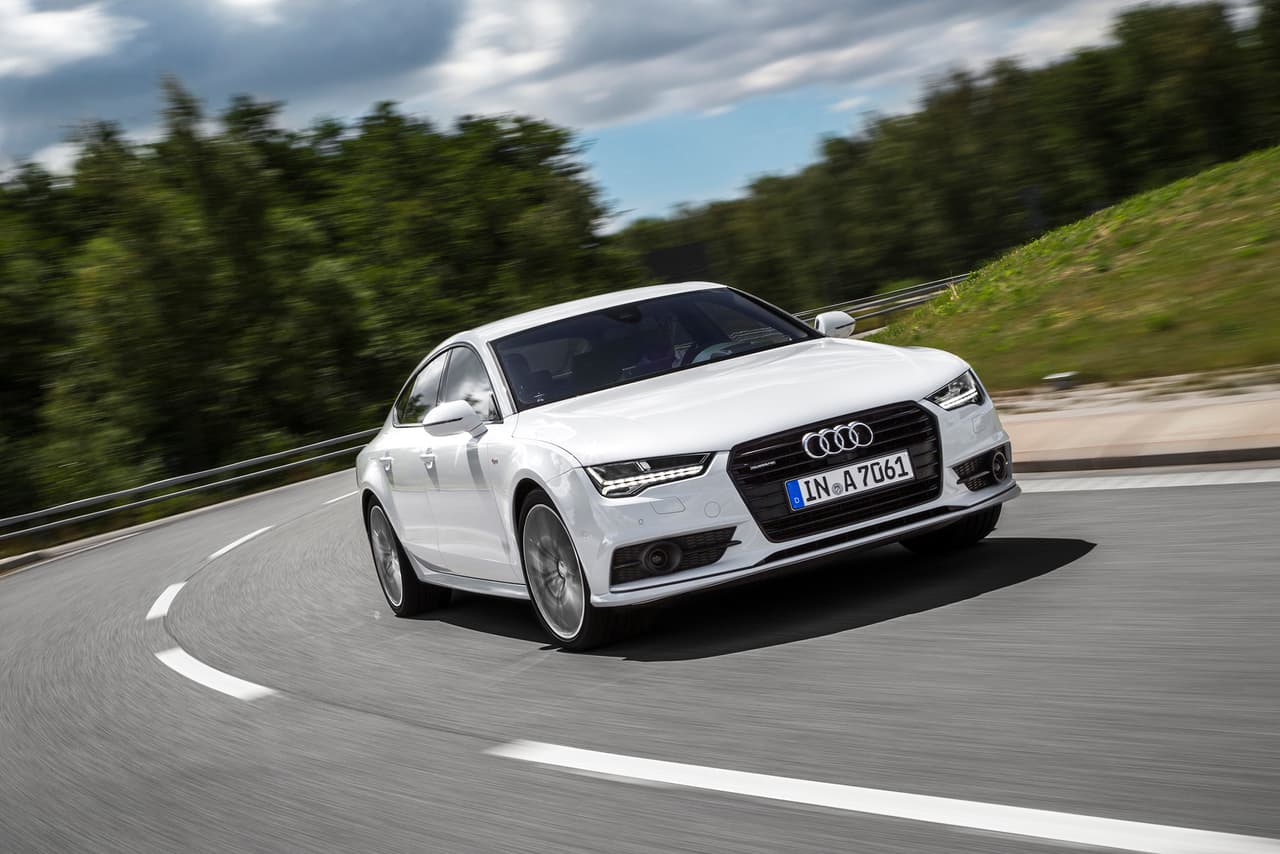 El 
<b>A7 Sportback</b> elegido por el portero alemán trae un 
<b>motor TDI de 3.0 litros que produce 272 caballos de fuerza</b>. Posee tracción integral y una caja S tronic de siete velocidades.