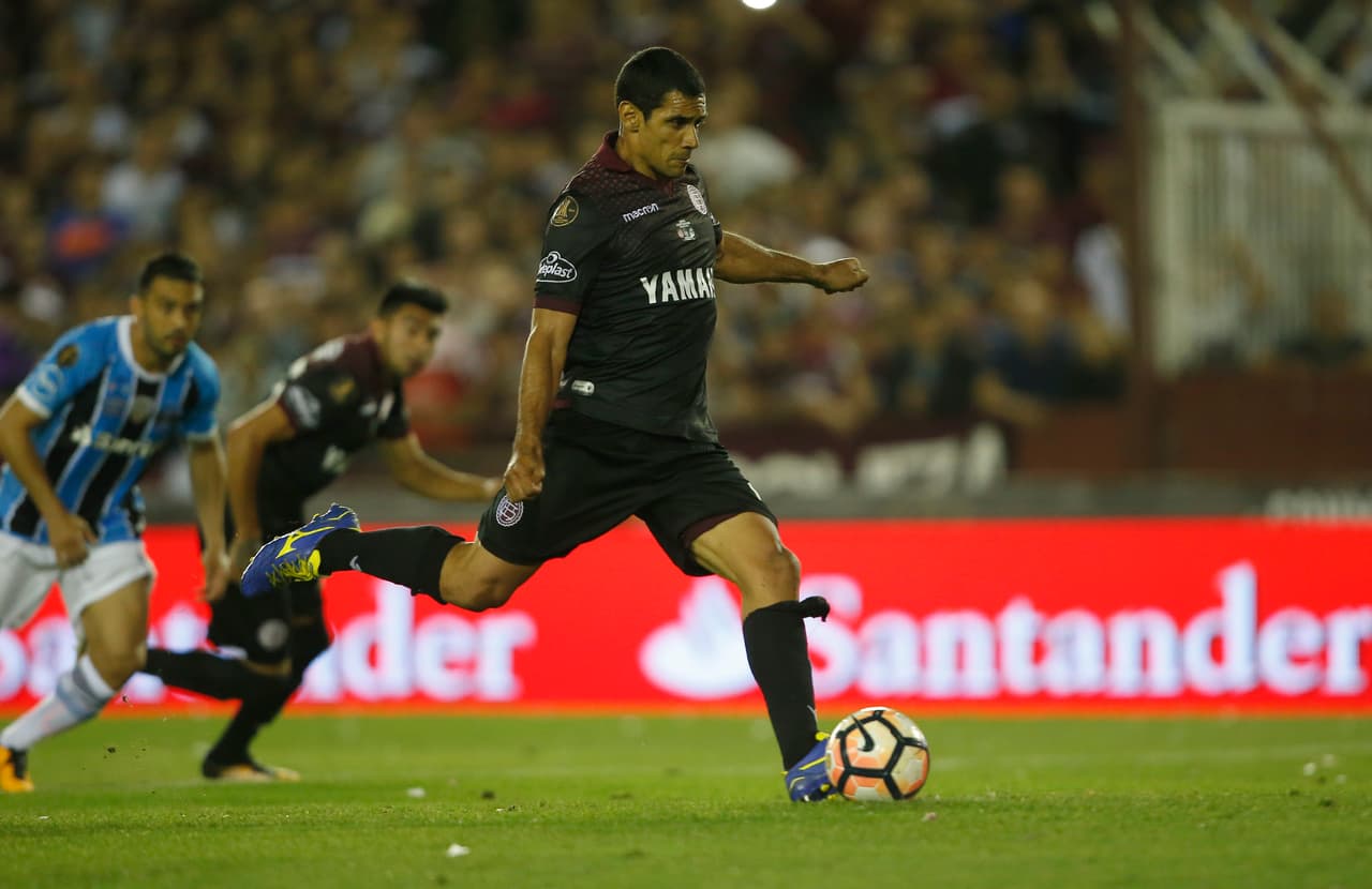 Al minuto 72, por medio de un penalti, José Sand le dio la esperanza a Lanús de una remontada al descontar y poner el marcador global 1-3.