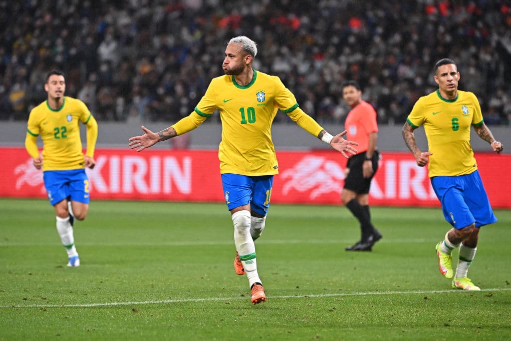 Un tanto de Neymar de penalti dio la victoria a Brasil ante Japón en un partido amistoso celebrado este lunes en Tokio, en el que los sudamericanos se encontraron con un combativos "samuráis azules" capaces de ponerlos en apuros en varias fases del partido.